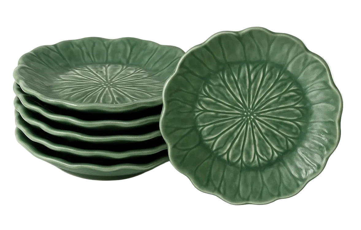 Set of 4 Green Scalloped Plates